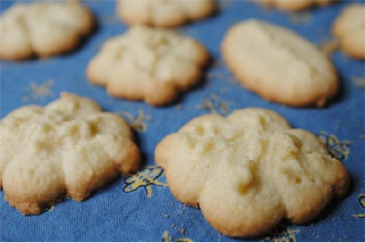 Gluten-Free Pressed Lemon Butter Cookies