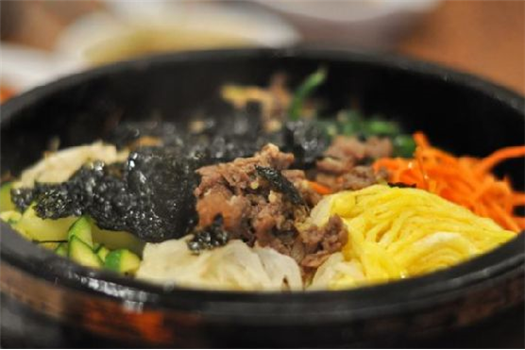 Dolsot Bibimbap