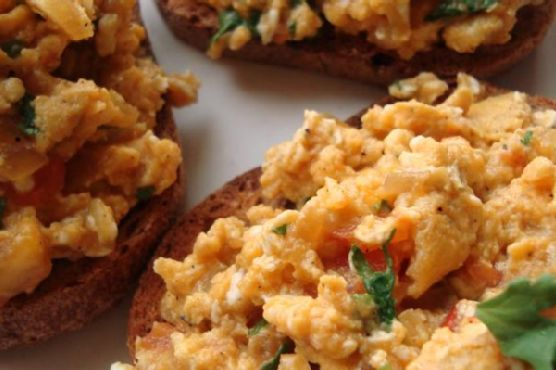 Indian-Style Eggs On Toast