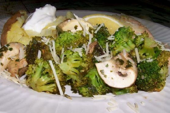 Delicious Broccoli and Mushroom Saute