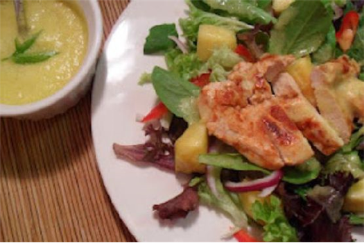 Chicken and Spring Mix Salad with Spicy Pineapple Dressing