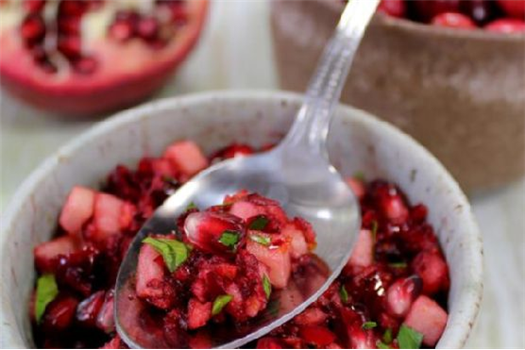 Pom-Apple Cranberry Relish