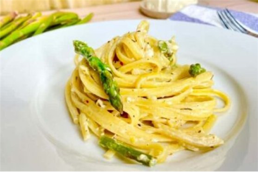 Pasta With Feta Cheese And Asparagus