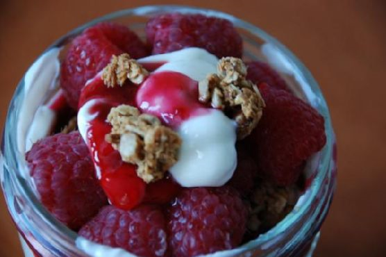 Raspberry & Granola Parfait